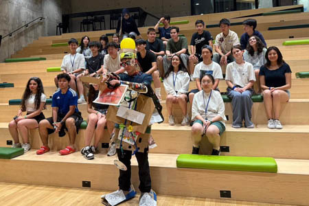 группа школьников